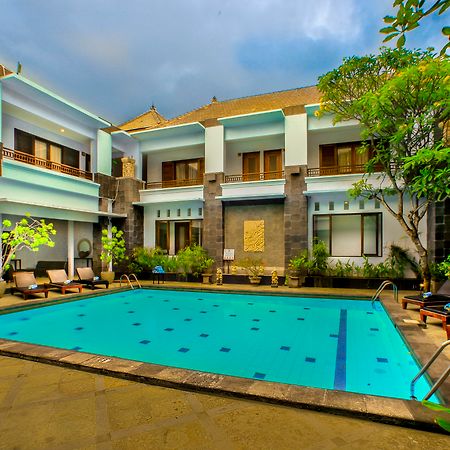 The Radiant Hotel & Spa Tuban Esterno foto
