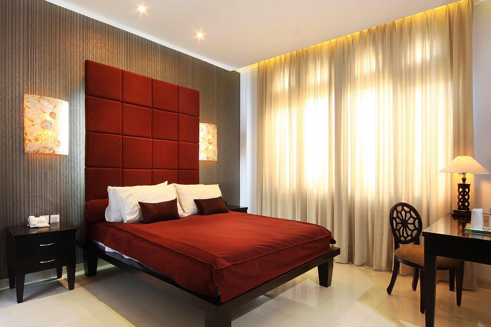 The Radiant Hotel & Spa Tuban Esterno foto