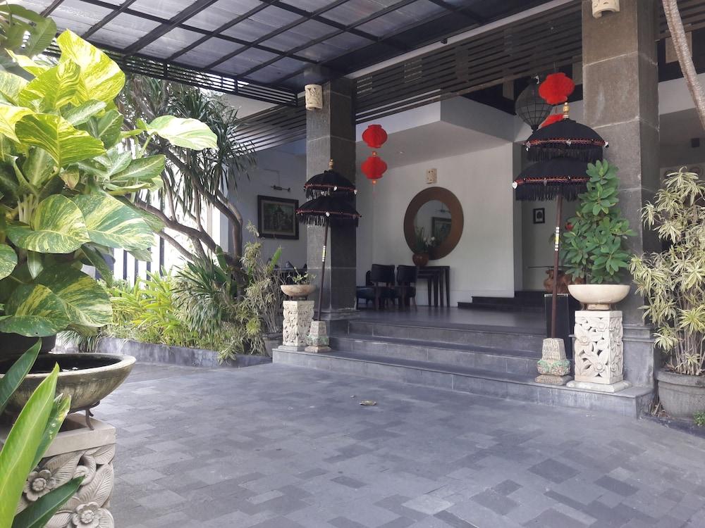 The Radiant Hotel & Spa Tuban Esterno foto