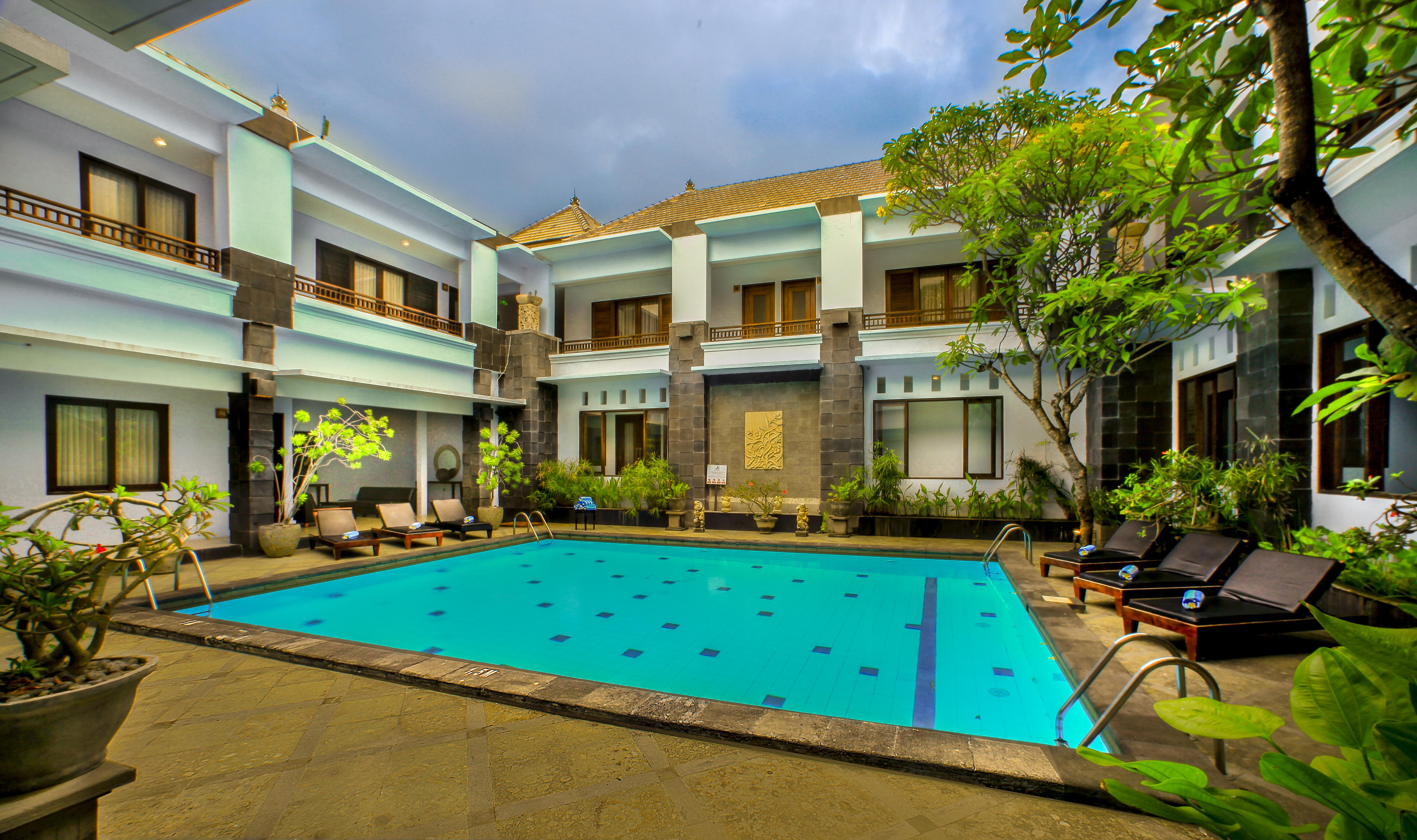 The Radiant Hotel & Spa Tuban Esterno foto