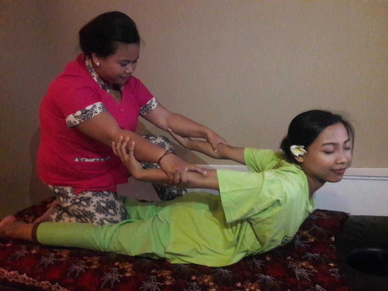 The Radiant Hotel & Spa Tuban Esterno foto